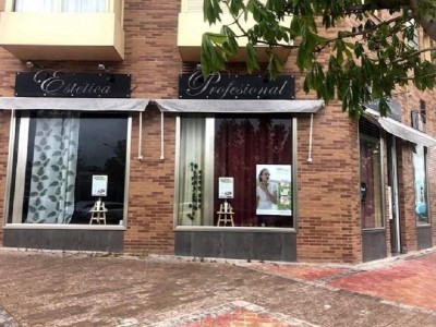 Imagen de la fachada del centro de Estética Profesional Laura Cano en Ensanche de Vallecas